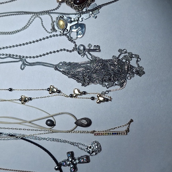 14 Necklaces Including Disney Owl Key London Flower Tassel - Picture 5 of 7